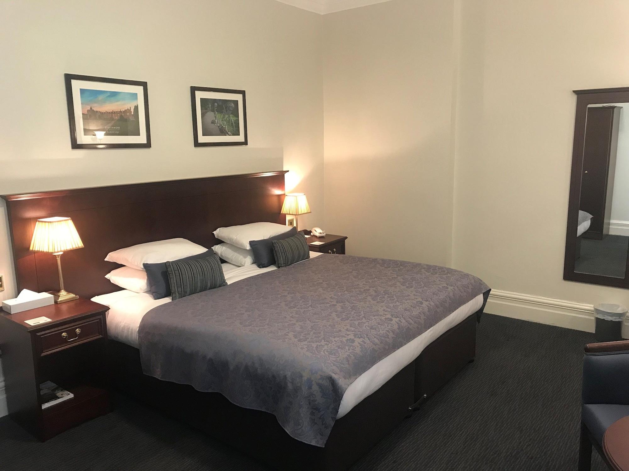 Cairn Hotel Harrogate Extérieur photo