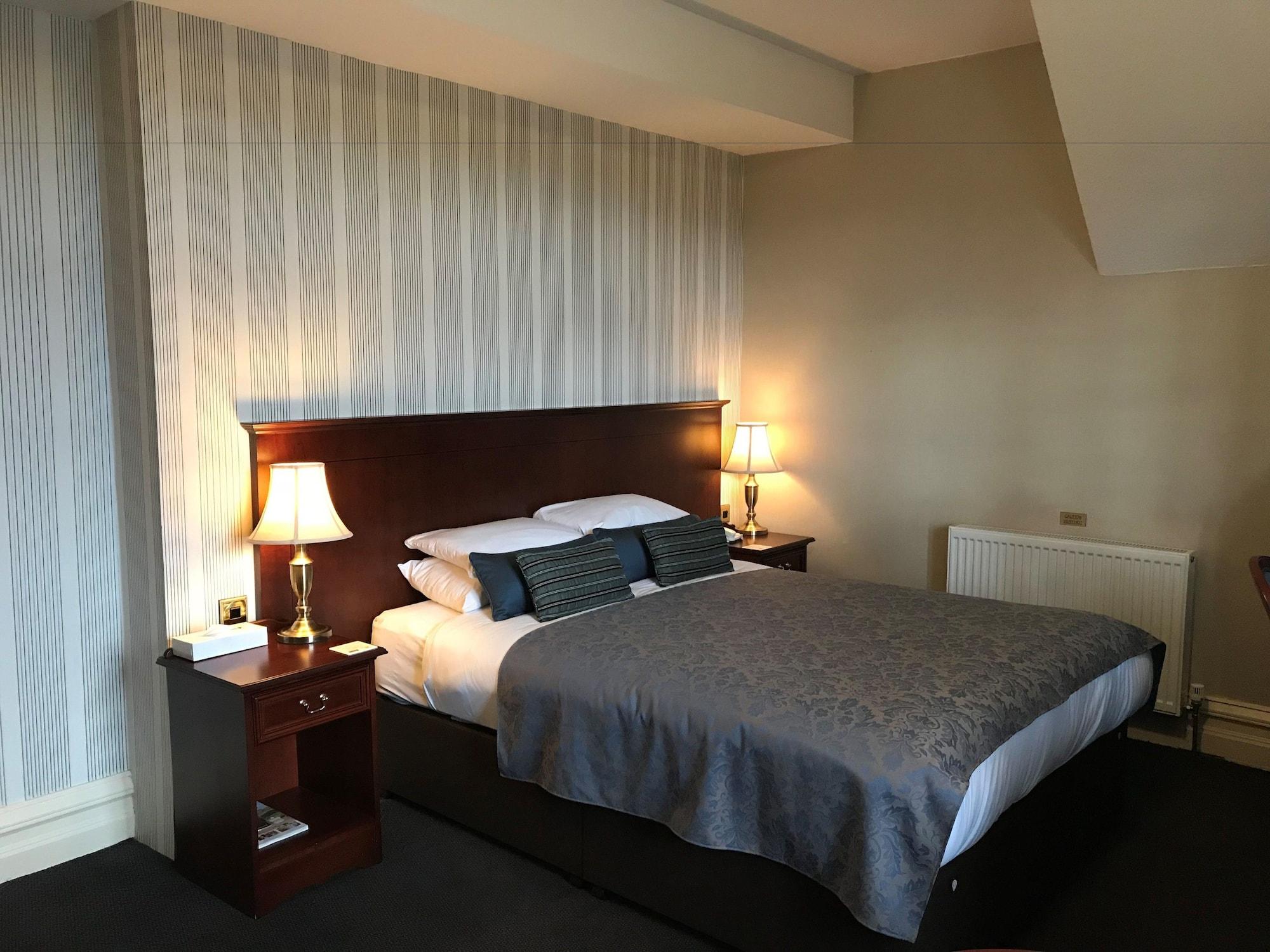 Cairn Hotel Harrogate Extérieur photo