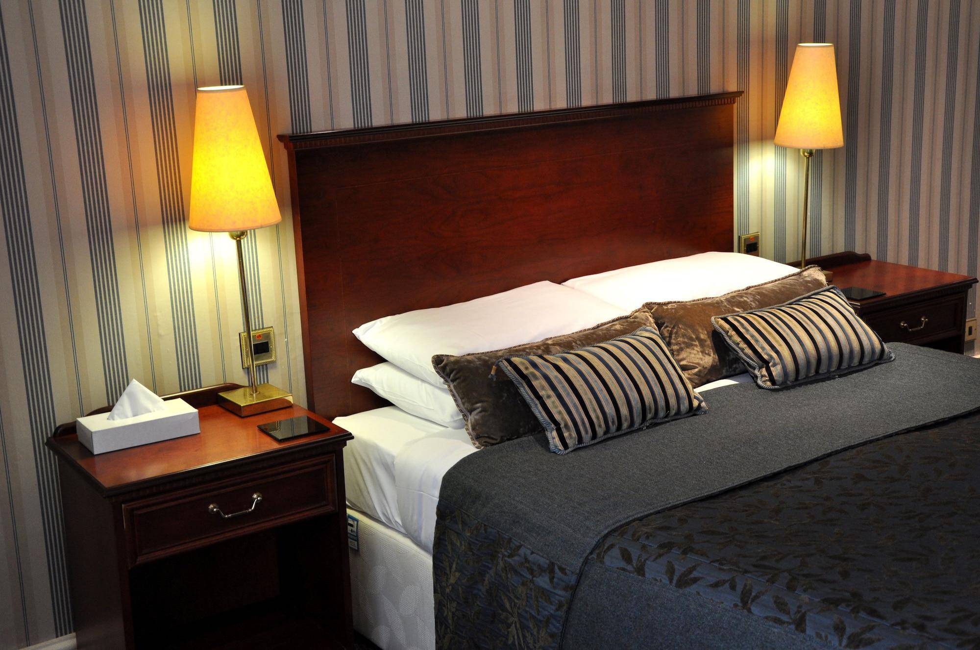 Cairn Hotel Harrogate Extérieur photo