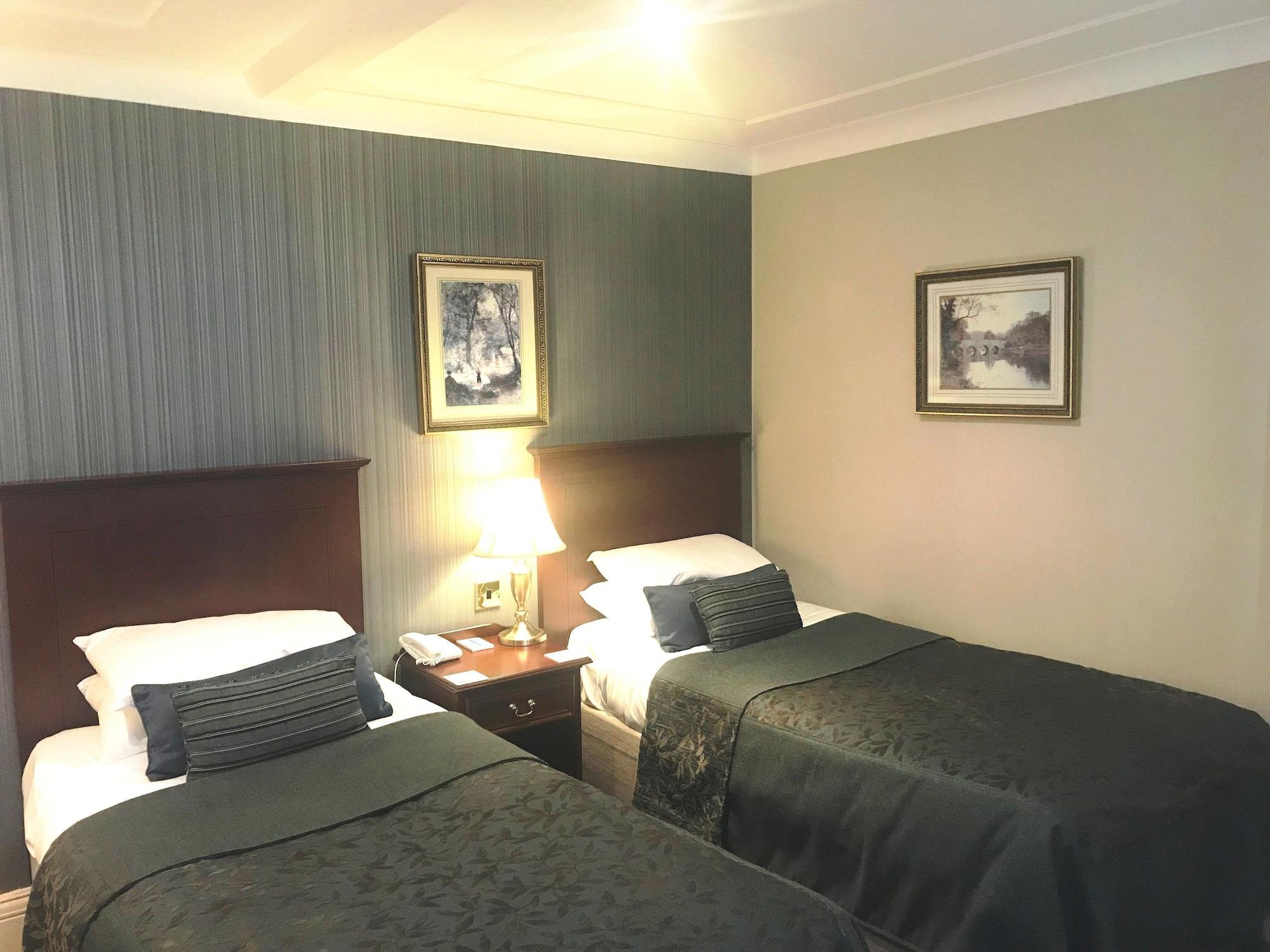 Cairn Hotel Harrogate Extérieur photo