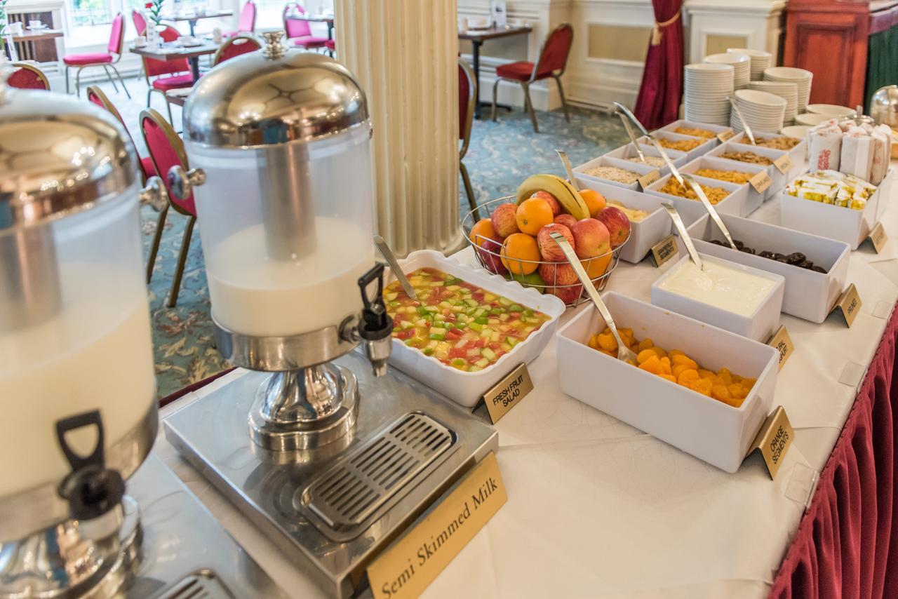Cairn Hotel Harrogate Extérieur photo