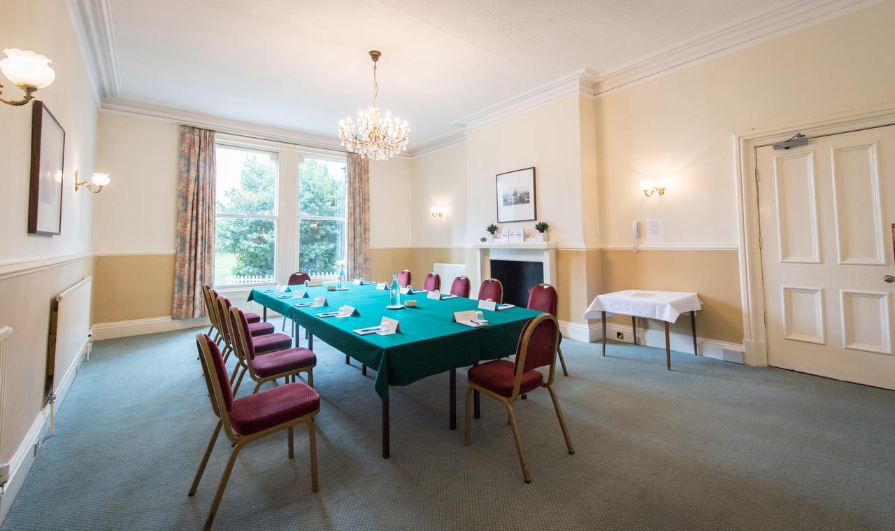 Cairn Hotel Harrogate Extérieur photo